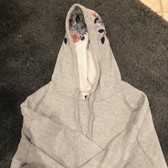 Streetwear Society Grey Cropped Hoodie - Picture 1 of 2
